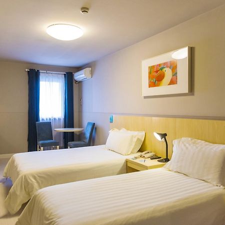 Jinjiang Inn Xianning Yinquan Avenue Hot Spring Hotel Екстериор снимка