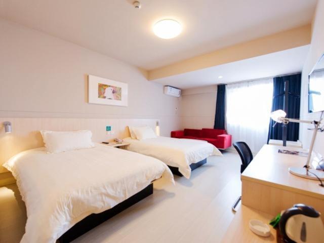 Jinjiang Inn Xianning Yinquan Avenue Hot Spring Hotel Екстериор снимка