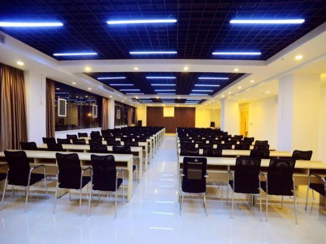Jinjiang Inn Xianning Yinquan Avenue Hot Spring Hotel Екстериор снимка