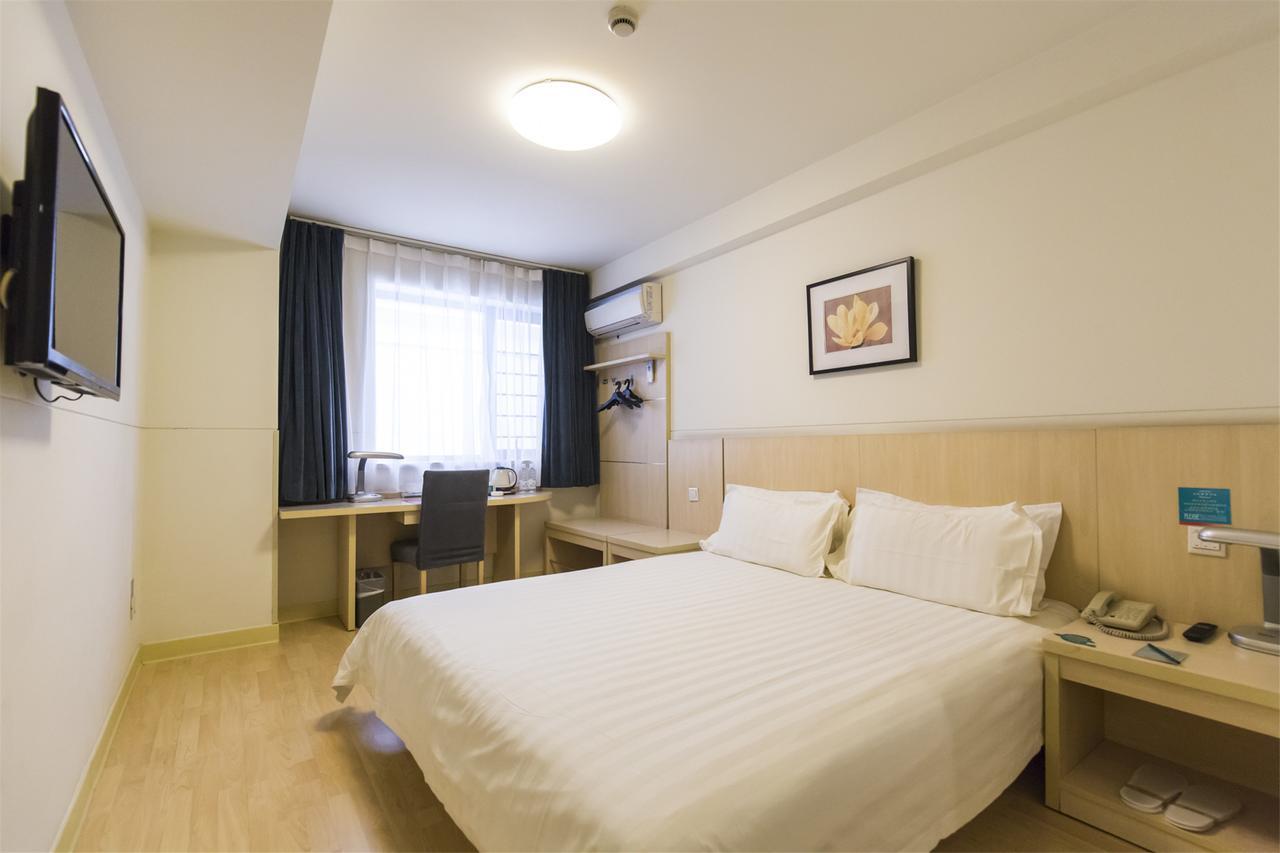 Jinjiang Inn Xianning Yinquan Avenue Hot Spring Hotel Екстериор снимка